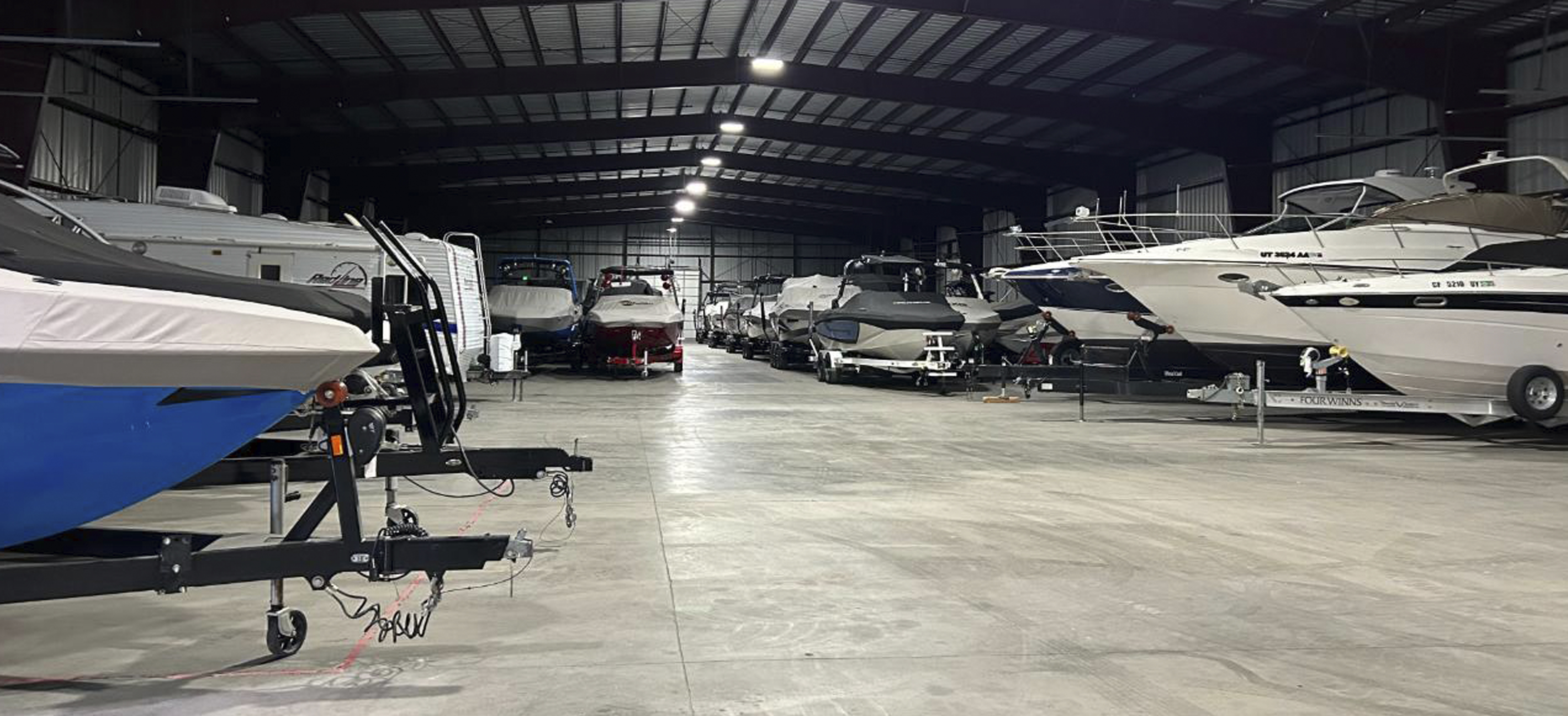 Self-Storage Premium et Parking Véhicules à Dénia